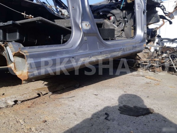 Порог правый Subaru Tribeca B9 W10 Subaru Tribeca оригинальный номер 51429-XA00B-9P 51429XA00B9P