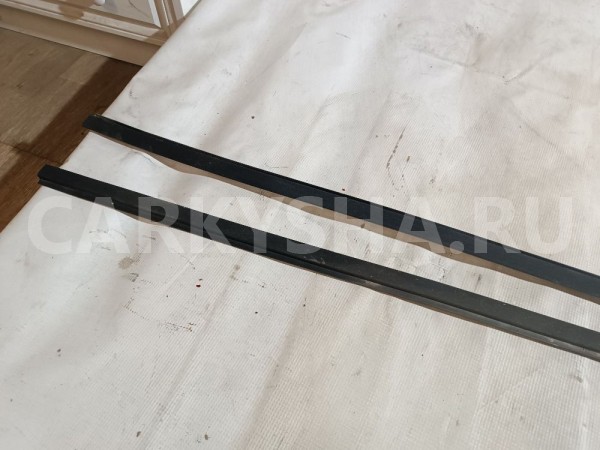 Молдинг крыши (лев/прав) Ford Fiesta 