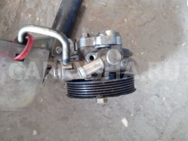 Насос ГУР Mazda MPV оригинальный номер L11632650C