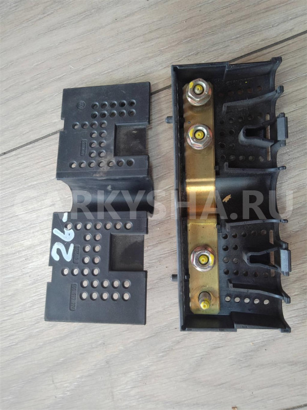 Блок предохранителей Skoda Fabia 1999-2006 Skoda Fabia оригинальный номер 6Q0937517