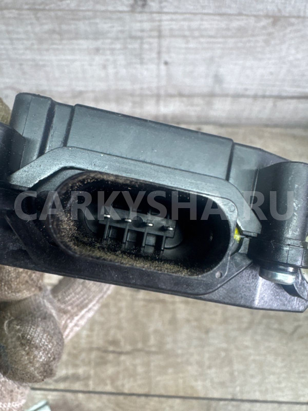 Активатор замка багажника Range Sport  Discovery Land Rover Discovery оригинальный номер Dk62404c10ac