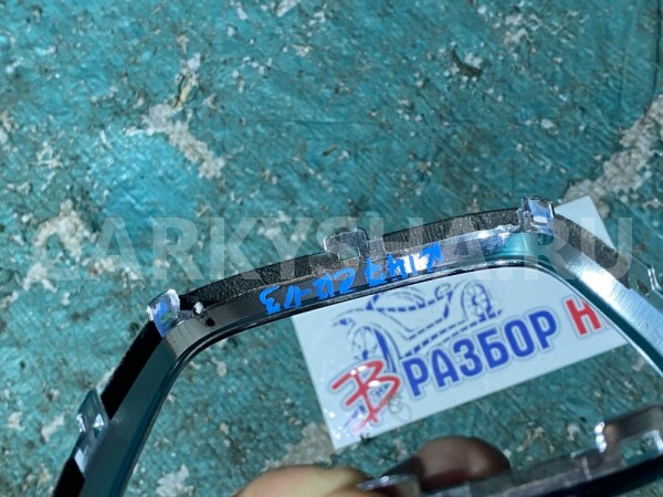 Накладка кулисы кпп Honda CR-V III (2006—2009) Honda CR-V оригинальный номер 77270SWAG11ZA