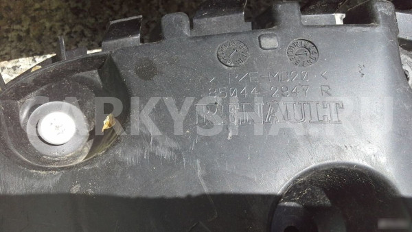 Направляющая заднего бампера Рено Дастер Renault Renault 15 оригинальный номер 850453907R 850442947R