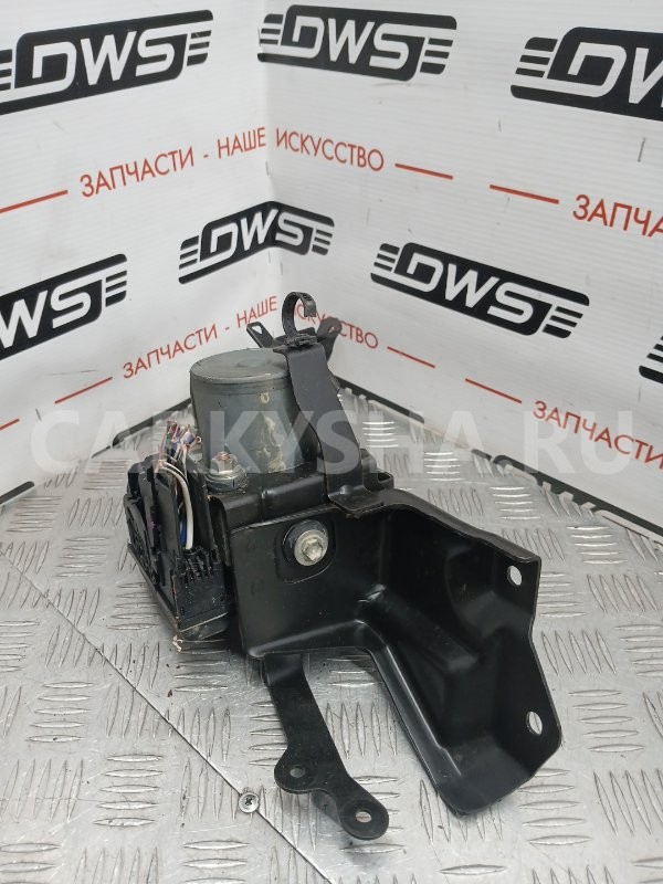 Блок ABS Toyota Avensis 