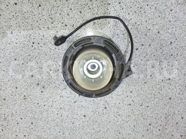 Крышка топливного бака Kia Rio III (2011—2015) Kia Rio оригинальный номер 310104L000