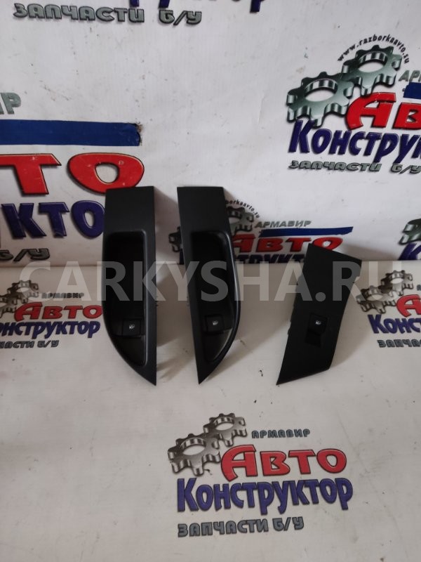 Кнопка стеклоподъемника Opel Astra 