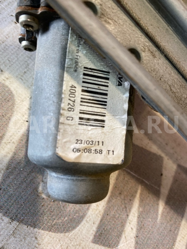 Стеклоподъемник задний левый Renault Logan 2011 Renault 15 