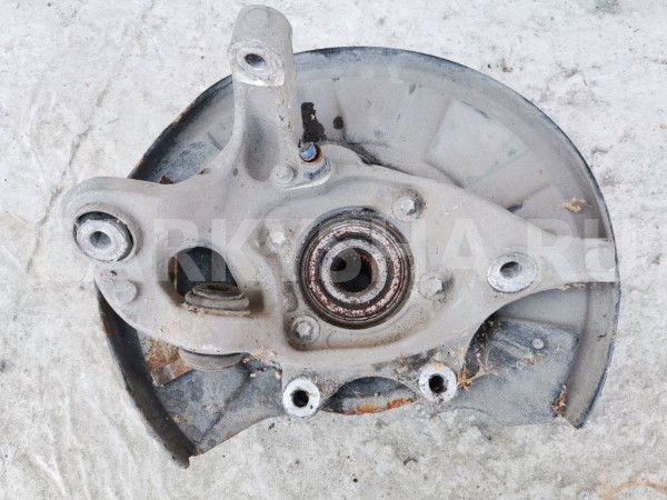 Кулак задний левый Mercedes GLK X204 Mercedes-Benz CLK-klasse 