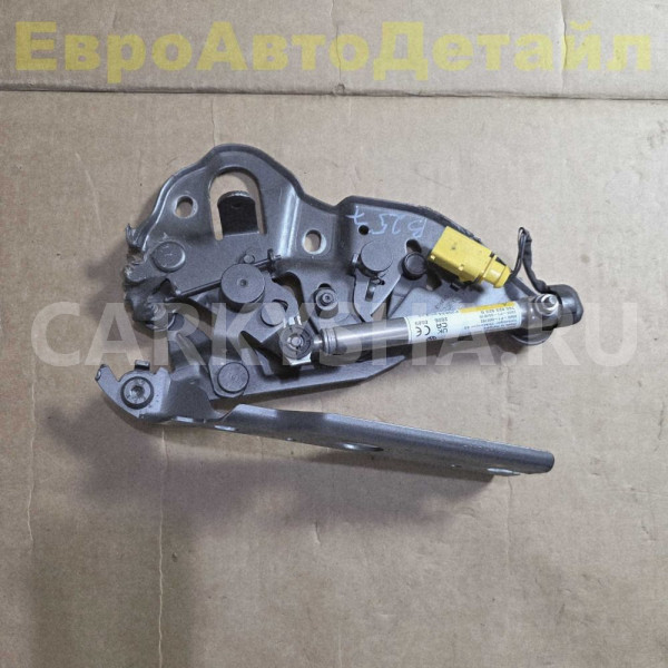 Петля капота с пиропатроном VW Touareg 3 CR7 2024г Volkswagen Touareg оригинальный номер 760823301F