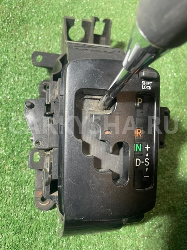 Ручка КПП Toyota Avensis оригинальный номер 3356020120