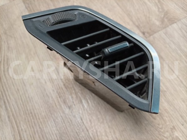 Дефлектор воздушный Lada X-Ray 2017 687602640R 21179, правый ВАЗ (Lada) XRAY 