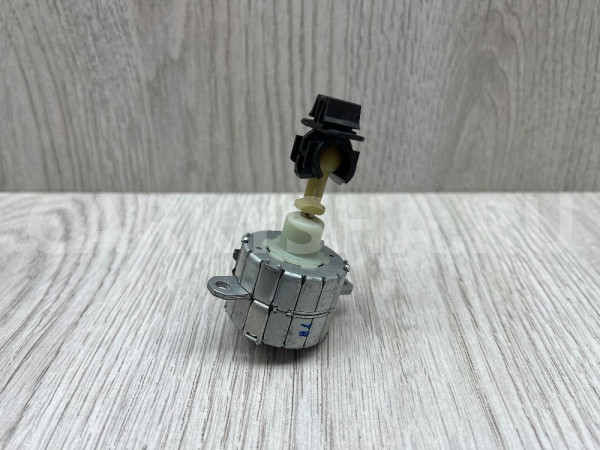 Моторчик корректора фары BMW 3 F30 BMW 3er оригинальный номер 7 046 049