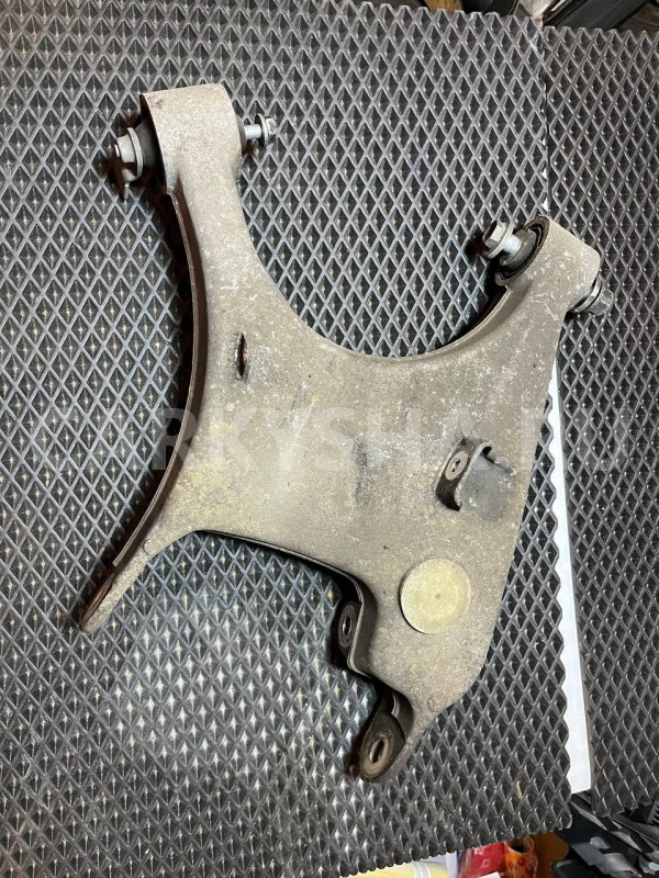 Рычаг задний нижний левый BMW 5-серия E39 BMW BMW 5er оригинальный номер 33326755471