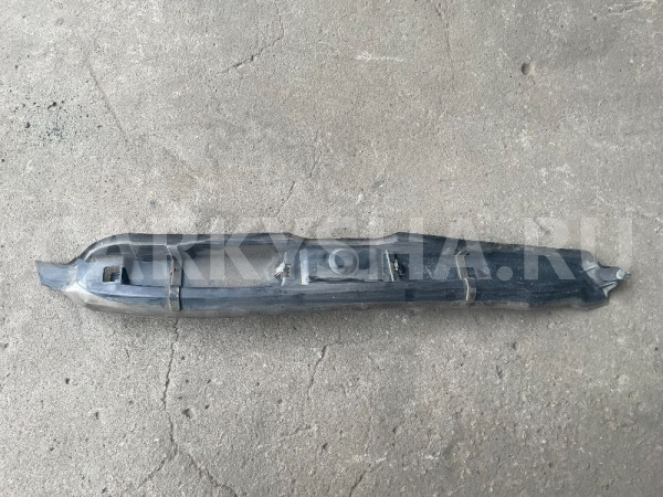 Пыльник переднего правого крыла Volkswagen Polo 5 Volkswagen Polo оригинальный номер 6RU821112