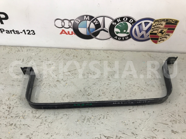 Крепление топливного бака Mercedes-Benz A250 2014 Mercedes-Benz A-klasse 
