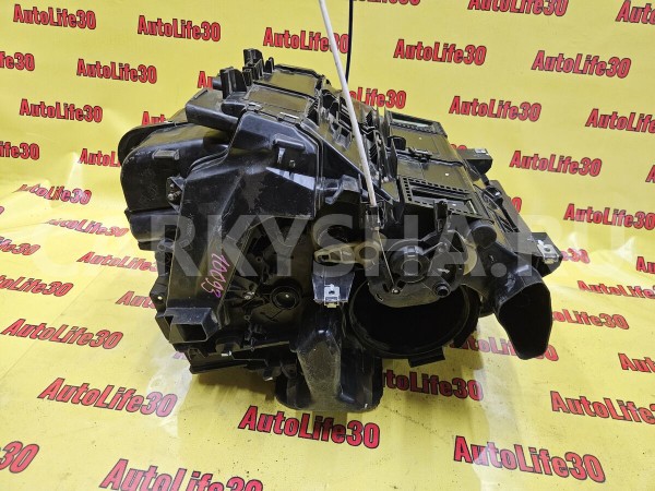 Корпус печки центральный Renault Sandero 