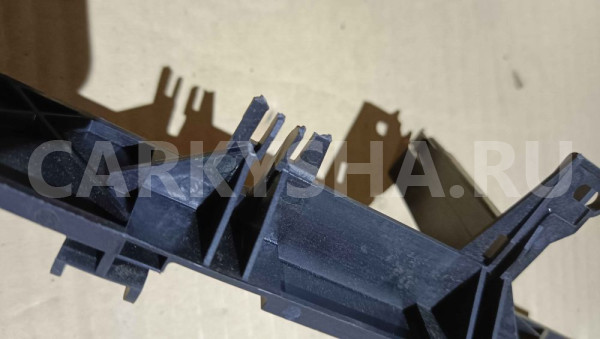 Кронштейн Skoda Fabia II (2007—2010) Skoda Fabia оригинальный номер 6c7971615