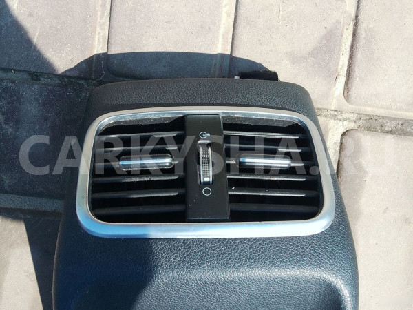 Накладка центральной консоли Kia Optima 4JF Kia Optima оригинальный номер 84601D4020FD4