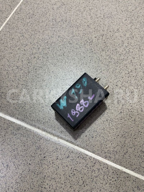 Реле бензонасоса Mercedes-Benz 190 (W201) Mercedes-Benz 190 (W201) оригинальный номер 0025453205