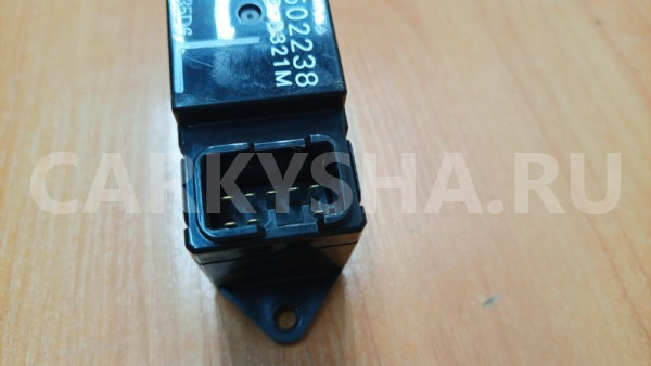 Кнопка стеклоподъемника задняя левая Mitsubishi Mitsubishi i оригинальный номер MR502238