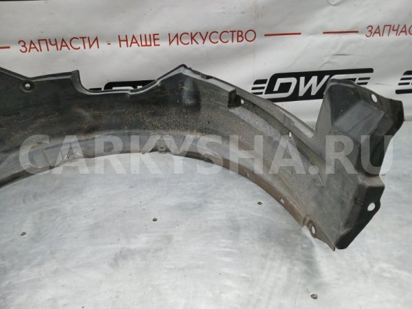 Подкрылок Toyota Avensis 