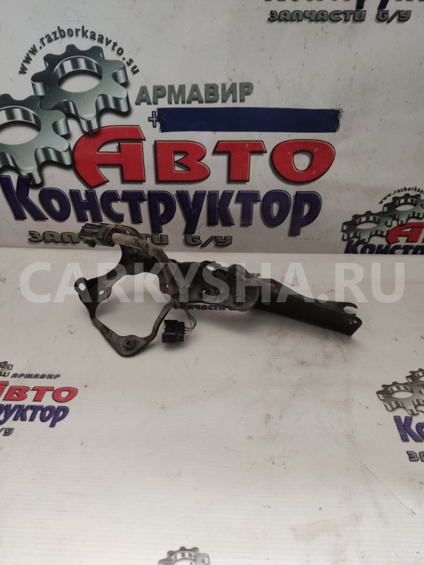 крепление помпы инвертора Toyota Prius 