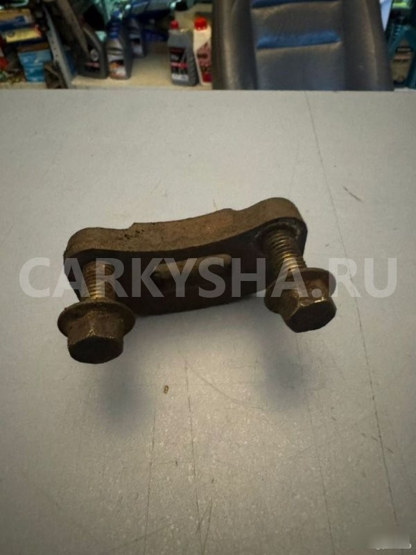 Кронштейн ручника Volvo 240 Volvo 240 Series 