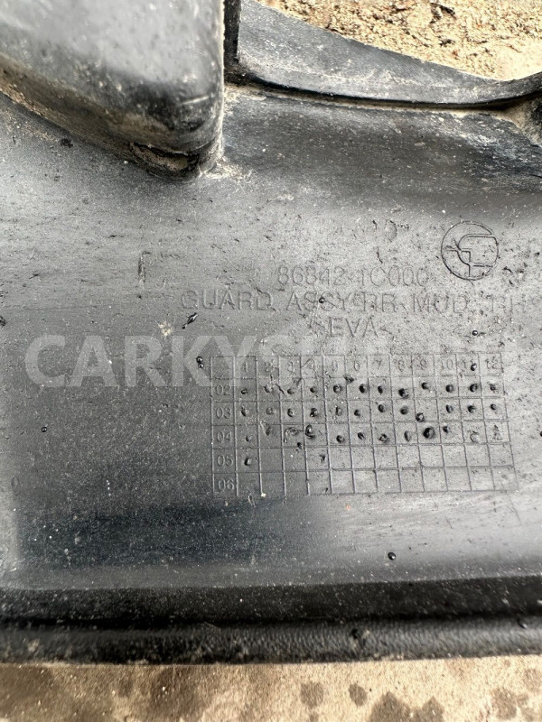 Брызговик задний правый Hyundai Getz Hyundai Getz оригинальный номер 868421C000