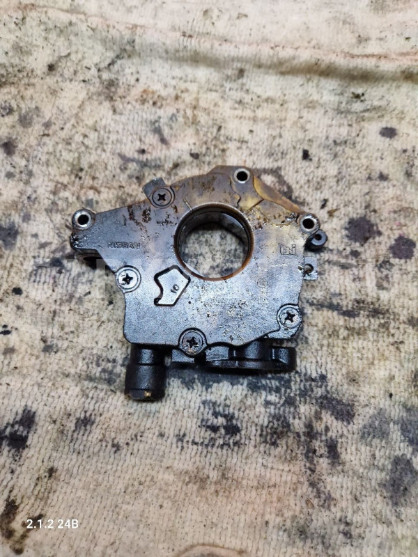 Масляный насос nissan skyline vq25 Nissan Skyline 