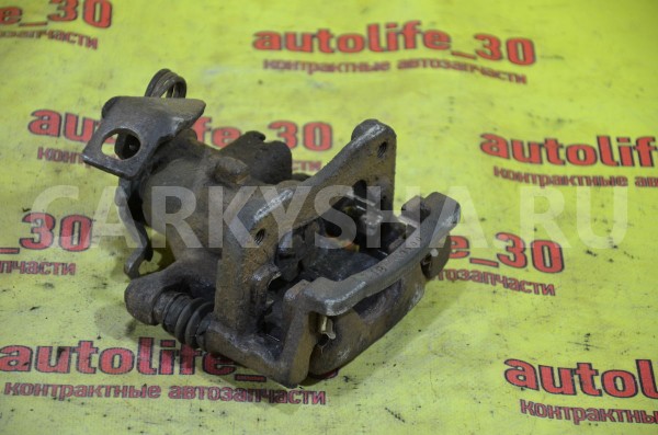 Суппорт тормозной задний левый Honda Civic 