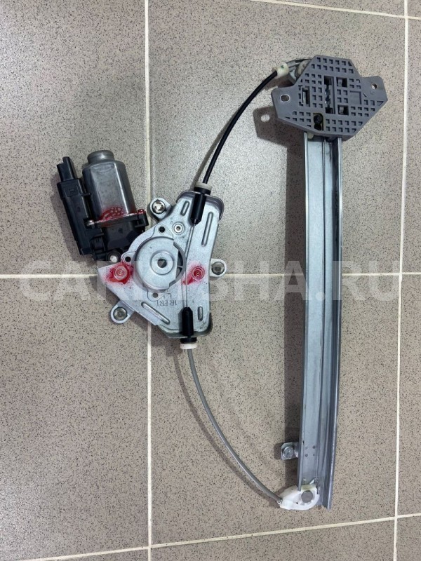 Стеклоподъемник передний лев. Hyundai Solaris G4FA Hyundai Solaris 