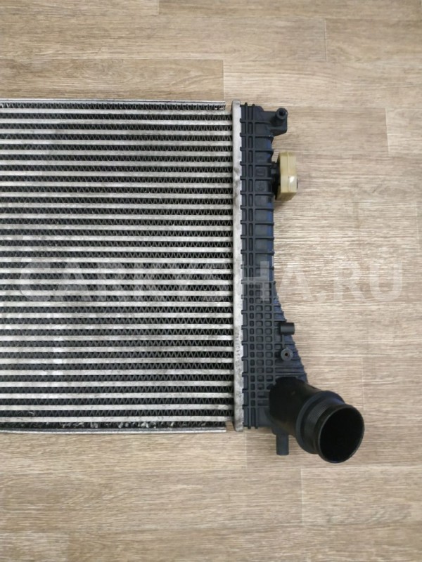 Интеркулер Volkswagen Tiguan оригинальный номер 3C0145805AD