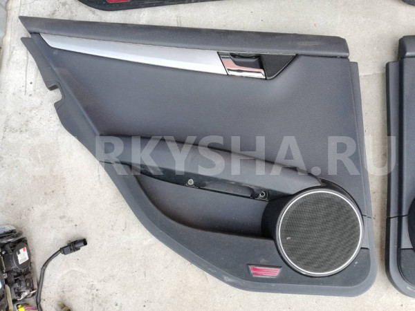 Обшивка двери задней левой Mercedes C W204 Mercedes-Benz C-klasse оригинальный номер A204