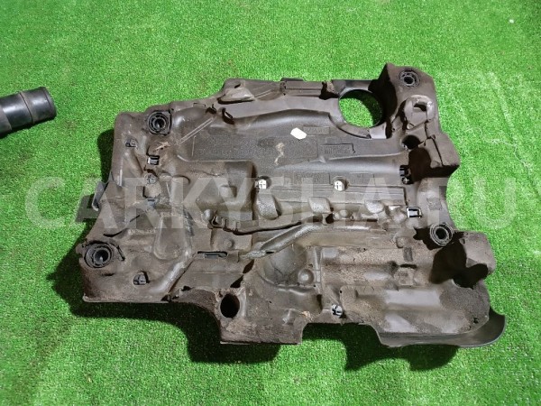 Накладка декоративная на двигатель Volkswagen Tiguan 