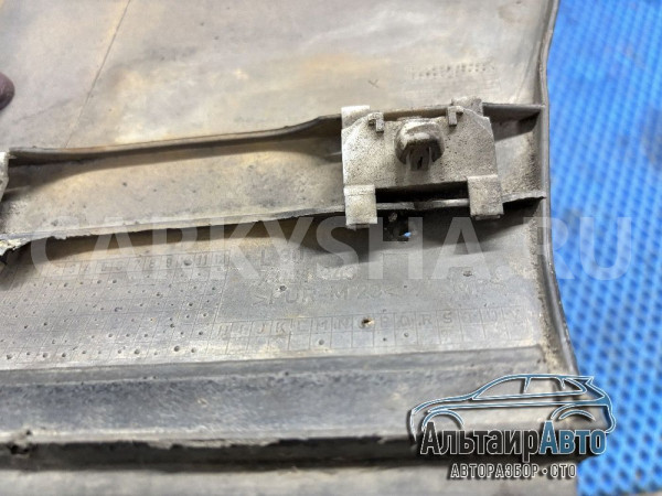 Молдинг накладка переднего левого крыла RR L322 Land Rover Range Rover оригинальный номер EJC500430PBD