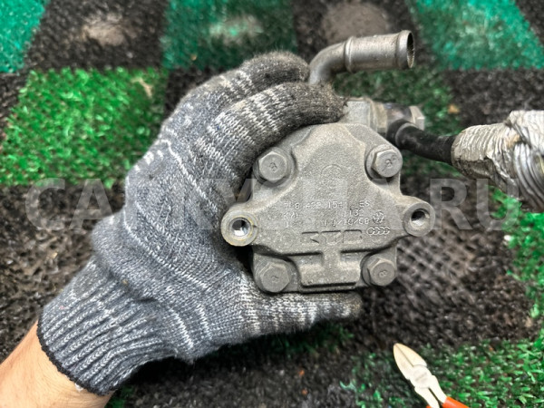 Насос ГУР Volkswagen Touareg 2007-2010 7L8422154 Volkswagen Touareg 
