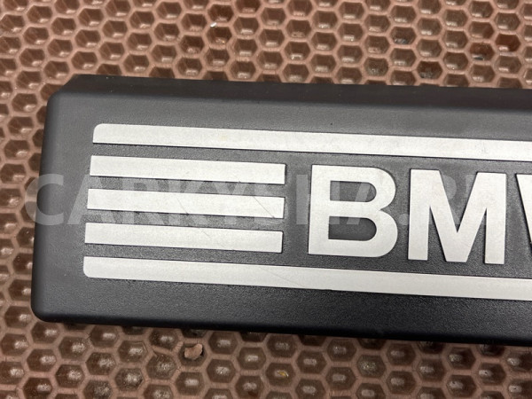 Декоративная крышка двигателя BMW X5 оригинальный номер 11 61 7 535 847, 11 61 7 535 847, 11617535847, 7535847