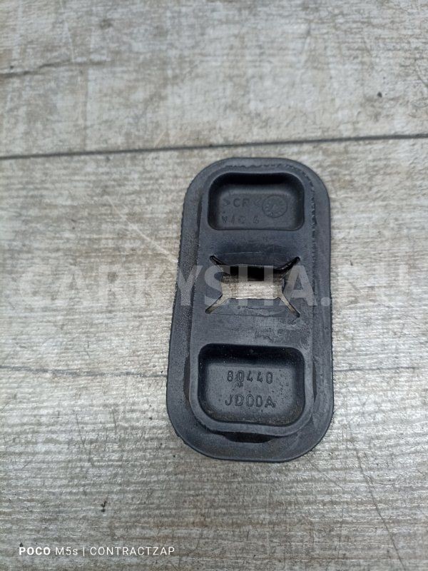 Заглушка кузова Nissan Qashqai I рестайлинг (2010—2013) Nissan Qashqai оригинальный номер 80440GD00A