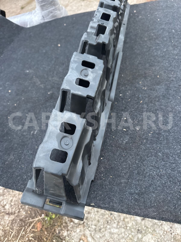 Абсорбер переднего бампера Infiniti Fx35 Qx70 Infiniti FX оригинальный номер 620901ch0a