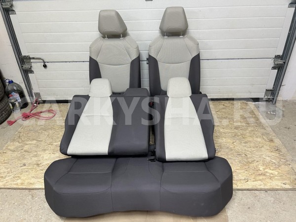 Комплект сидений Toyota Corolla XII (E210) – седан 