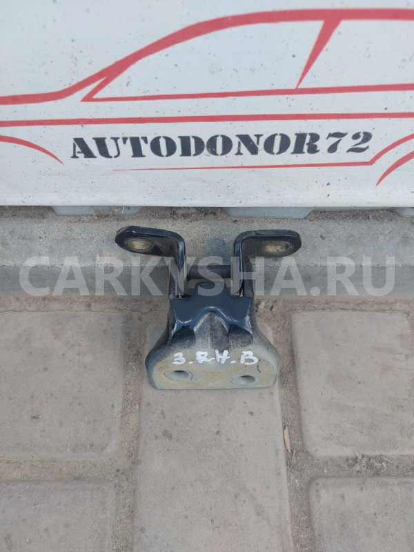 Петля двери задней правой верхняя Hyundai Getz Hyundai Getz оригинальный номер 793401C000