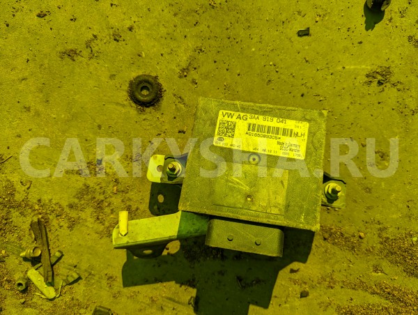 Электронный блок Volkswagen Passat 