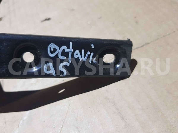 Трубка кондиционера Skoda Octavia II рестайлинг (2008—2013) Skoda Octavia оригинальный номер 1k0820743bt