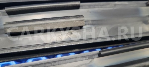 Уплотнитель стекла двери Nissan Almera 2014 G15 K4M Nissan Almera 