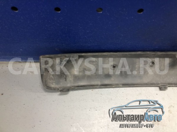 Молдинг бампера передний правый Ford Focus 2 Ford Focus оригинальный номер 4M5117E908AF