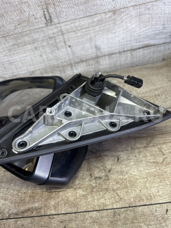 Зеркало боковое правое Bmw x5 e70 с камерой BMW X5 оригинальный номер 51167282736