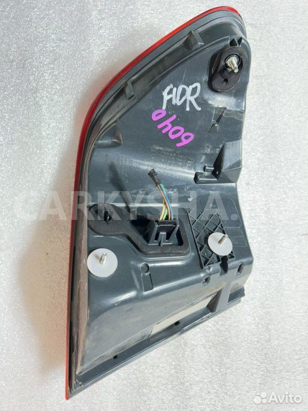 Фонарь задний правый BMW 5 F10 N52B30 2010 BMW 5er оригинальный номер 63 21 7 203 230