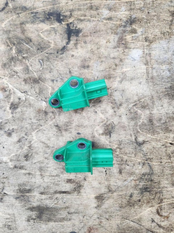 Датчик удара Audi A4 2011 1K0909606C B8 AVANT 1.8T Audi A4 