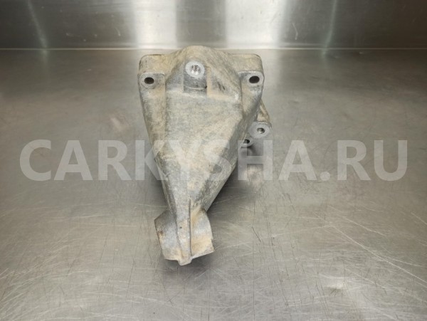 Кронштейн опоры двигателя левый Mercedes-Benz Mercedes-Benz C-klasse 