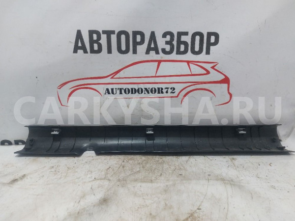 Накладка порога передняя правая Hyundai Solaris Hyundai Solaris оригинальный номер 858811R000